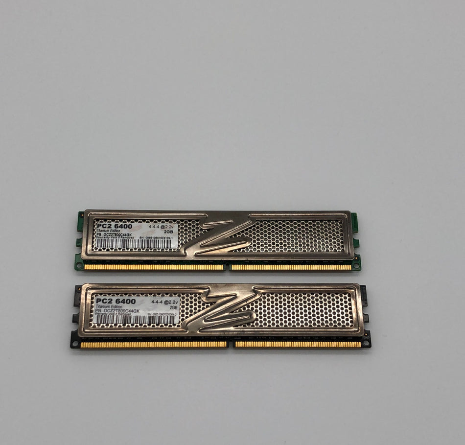 4 GB (2x2GB) DDR2 UDIMM RAM - OCZ OCZ2T800C44GK - DDR2 800 MHz - PC2-6400U